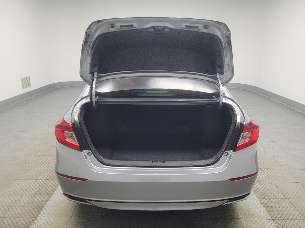 2018 Honda Accord in Indianapolis, IN 46222 - 18087309 29