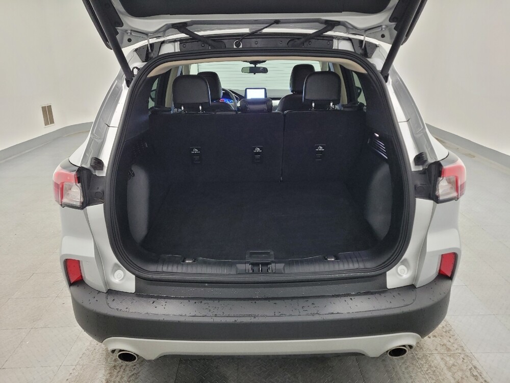 2020 Ford Escape in Maple Heights, OH 44137 - 18087320 29