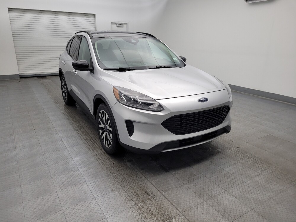 2020 Ford Escape in Maple Heights, OH 44137 - 18087320 13