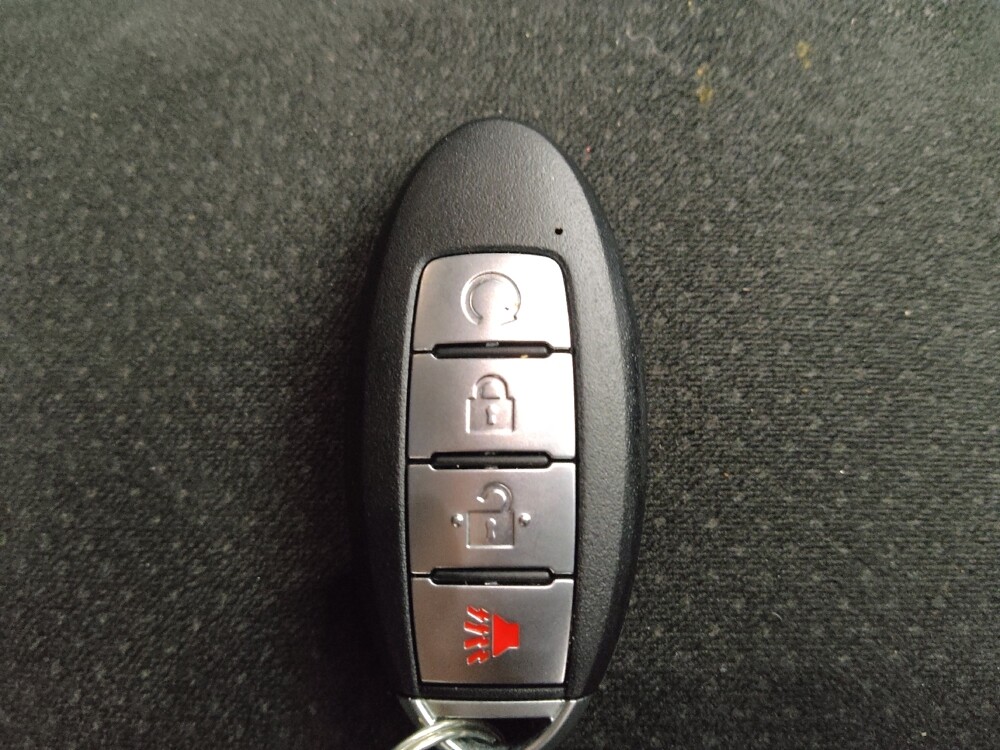 2018 Nissan Murano in Des Moines, IA 50310 - 18087321 32