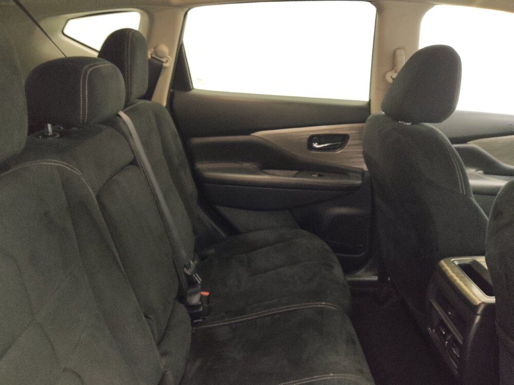 2018 Nissan Murano in Des Moines, IA 50310 - 18087321 19