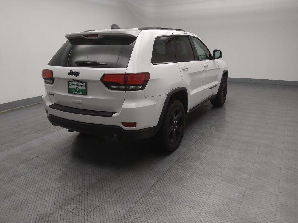 2019 Jeep Grand Cherokee in Des Moines, IA 50310 - 18087322 9