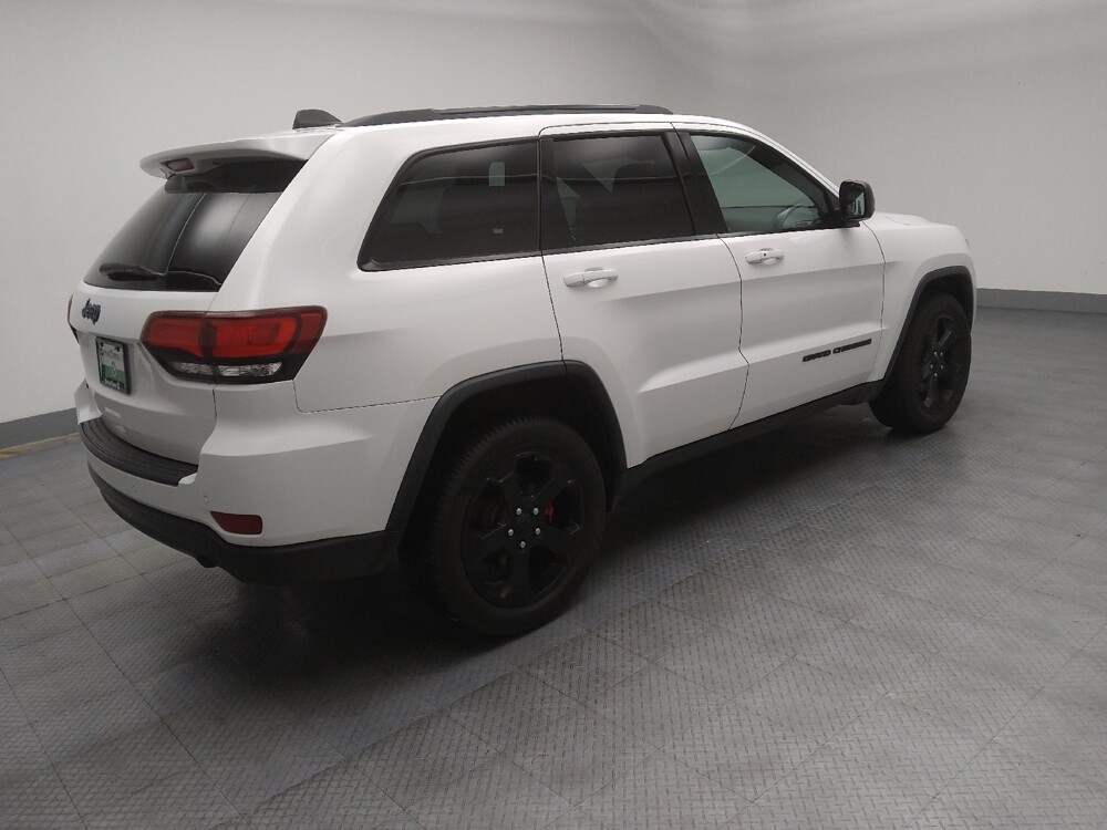 2019 Jeep Grand Cherokee in Des Moines, IA 50310 - 18087322 10