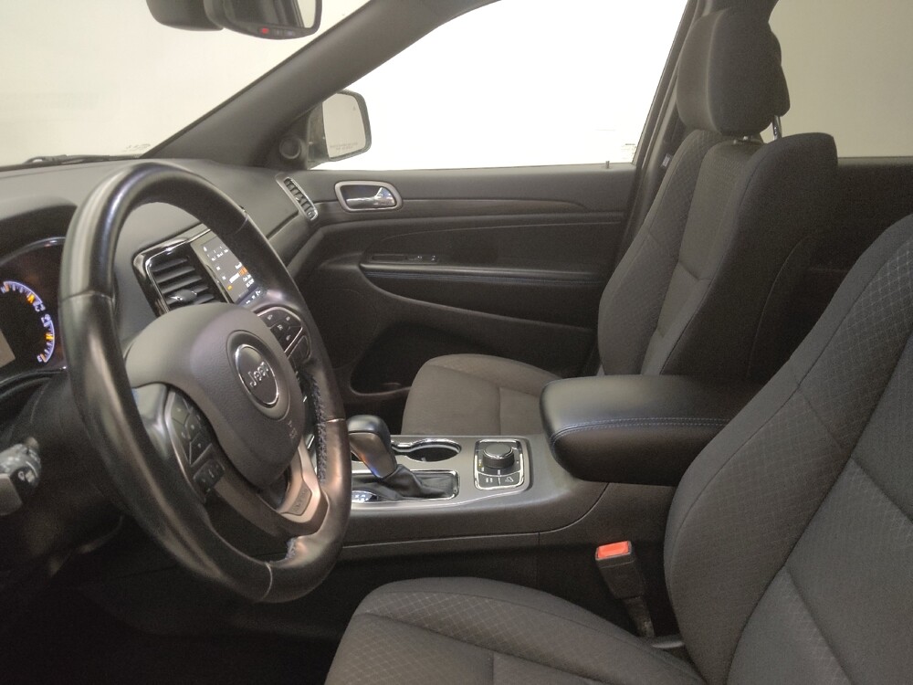 2019 Jeep Grand Cherokee in Des Moines, IA 50310 - 18087322 17