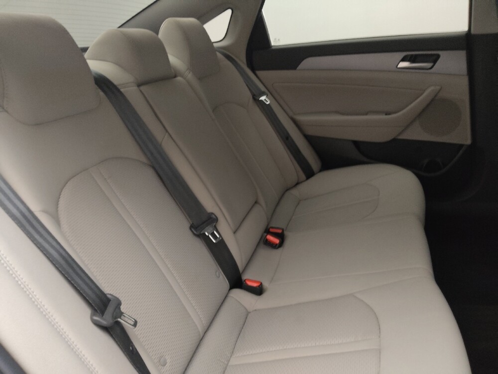 2018 Hyundai Sonata in Ocala, FL 34471 - 18087325 19