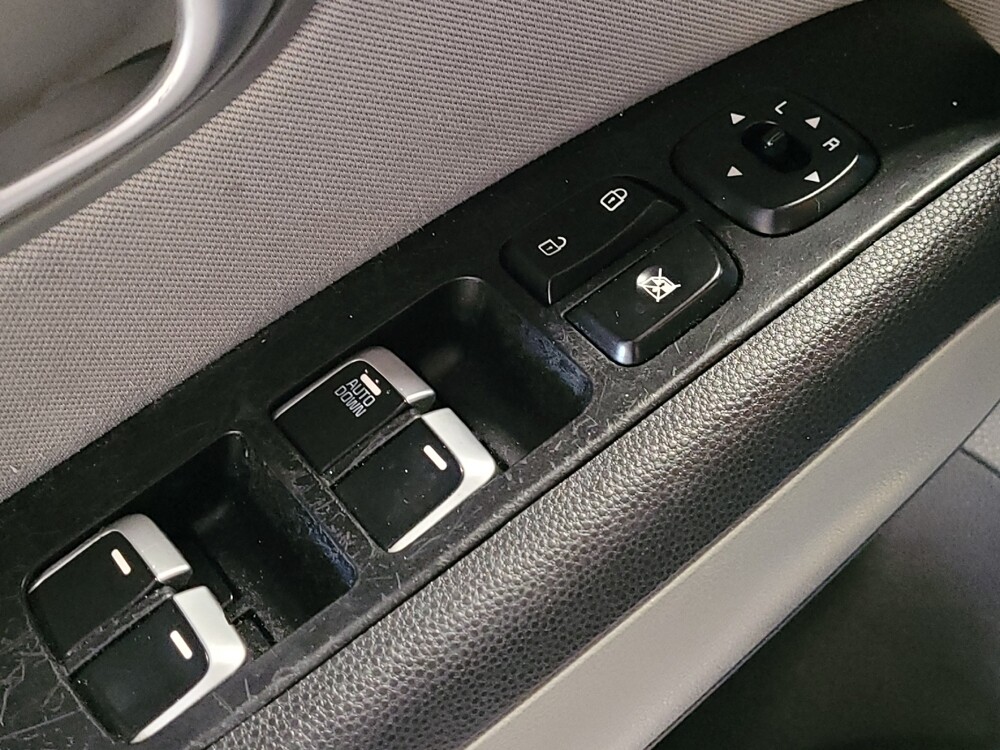 2019 Kia Soul in Jacksonville, FL 32210 - 18087327 27