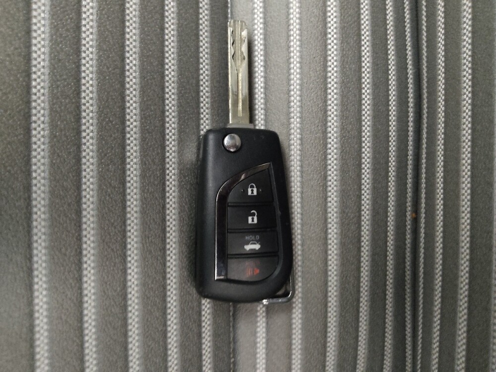 2019 Toyota Camry in Taylor, MI 48180 - 18087328 32