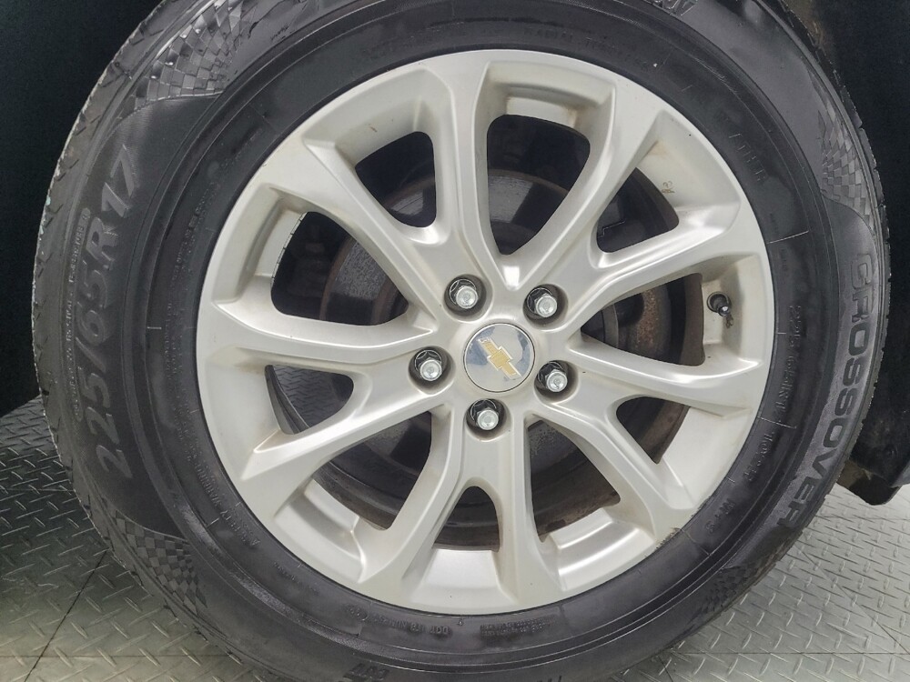 2019 Chevrolet Equinox in Indianapolis, IN 46222 - 18087332 31