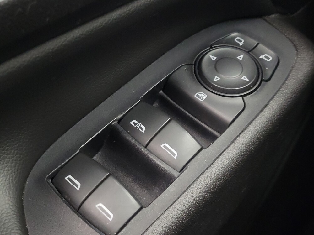 2019 Chevrolet Equinox in Indianapolis, IN 46222 - 18087332 27