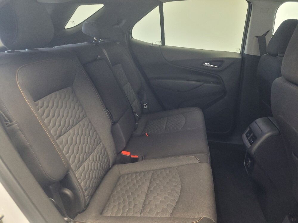 2019 Chevrolet Equinox in Indianapolis, IN 46222 - 18087332 19