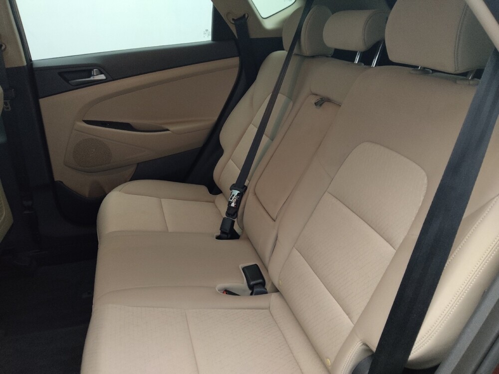 2016 Hyundai Tucson in Gainesville, FL 32609 - 18087333 18