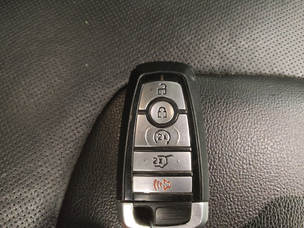 2022 Ford Edge in Des Moines, IA 50310 - 18087335 32