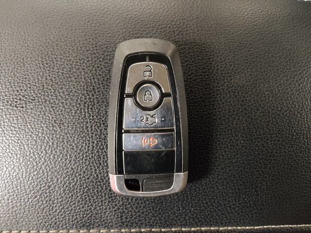 2018 Ford Fusion in Conyers, GA 30094 - 18087340 32