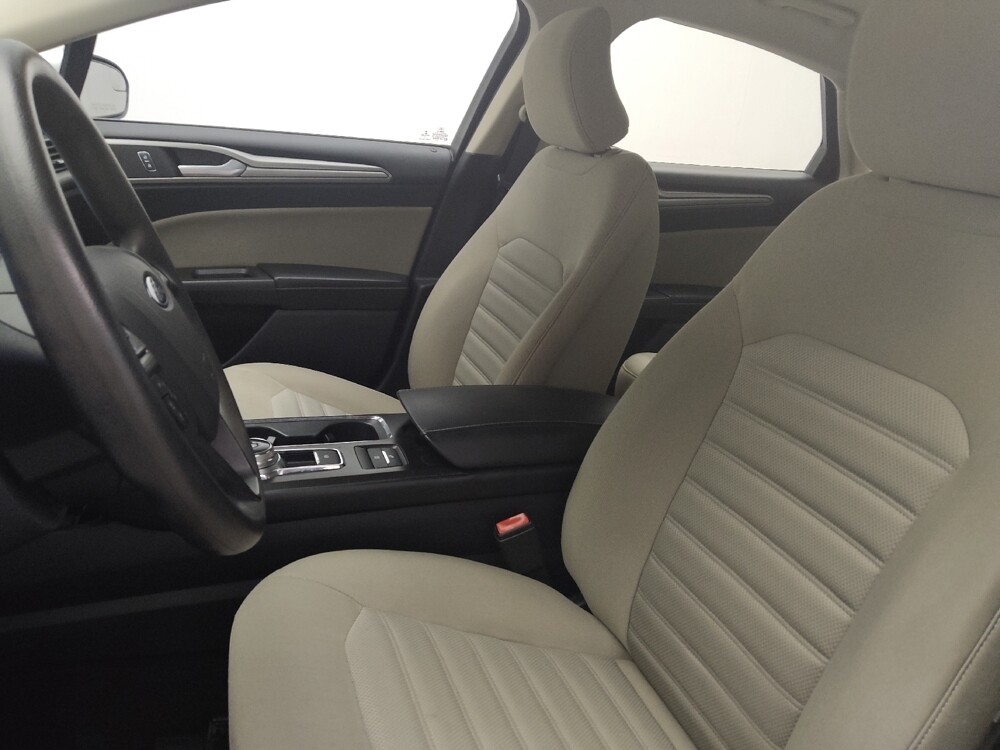 2018 Ford Fusion in Conyers, GA 30094 - 18087340 17