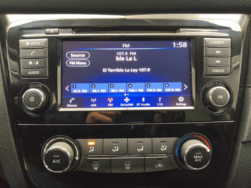 2018 Nissan Rogue in Des Moines, IA 50310 - 18087342 25