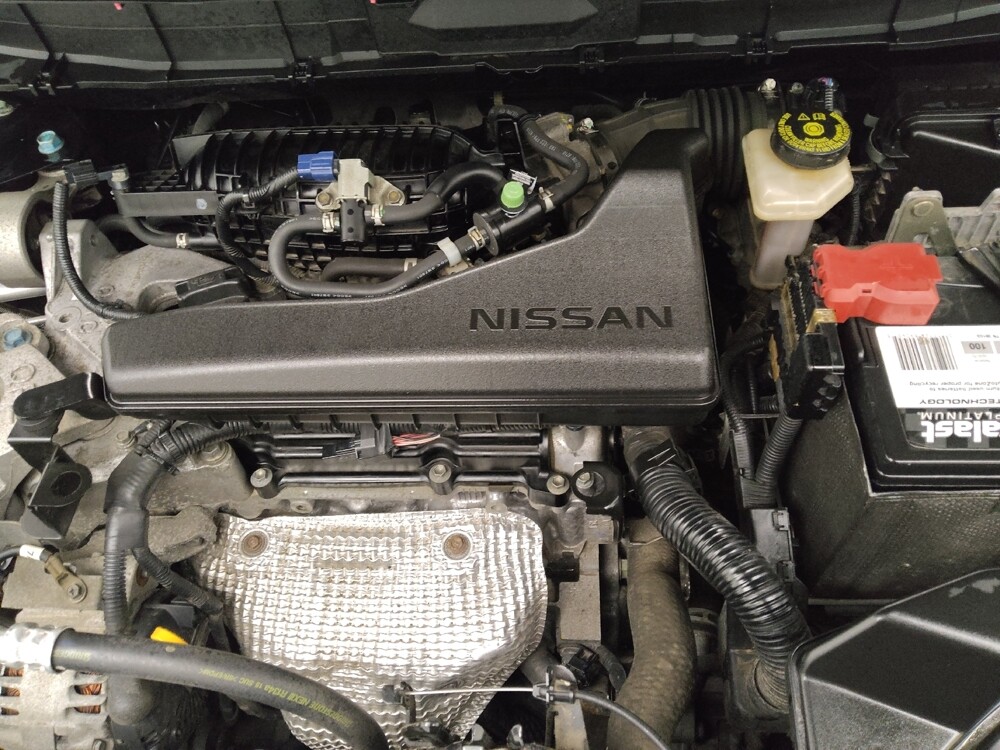 2018 Nissan Rogue in Des Moines, IA 50310 - 18087342 30