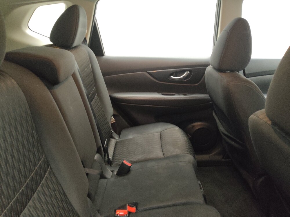 2018 Nissan Rogue in Des Moines, IA 50310 - 18087342 19