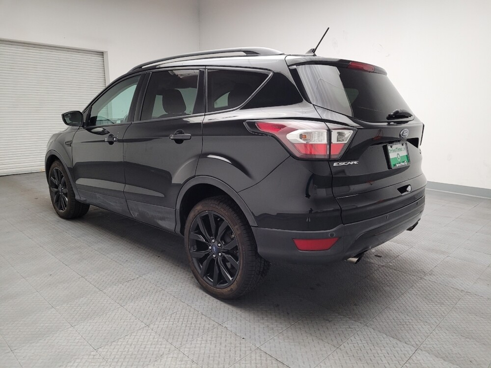 2018 Ford Escape in Downey, CA 90241 - 18087353 5