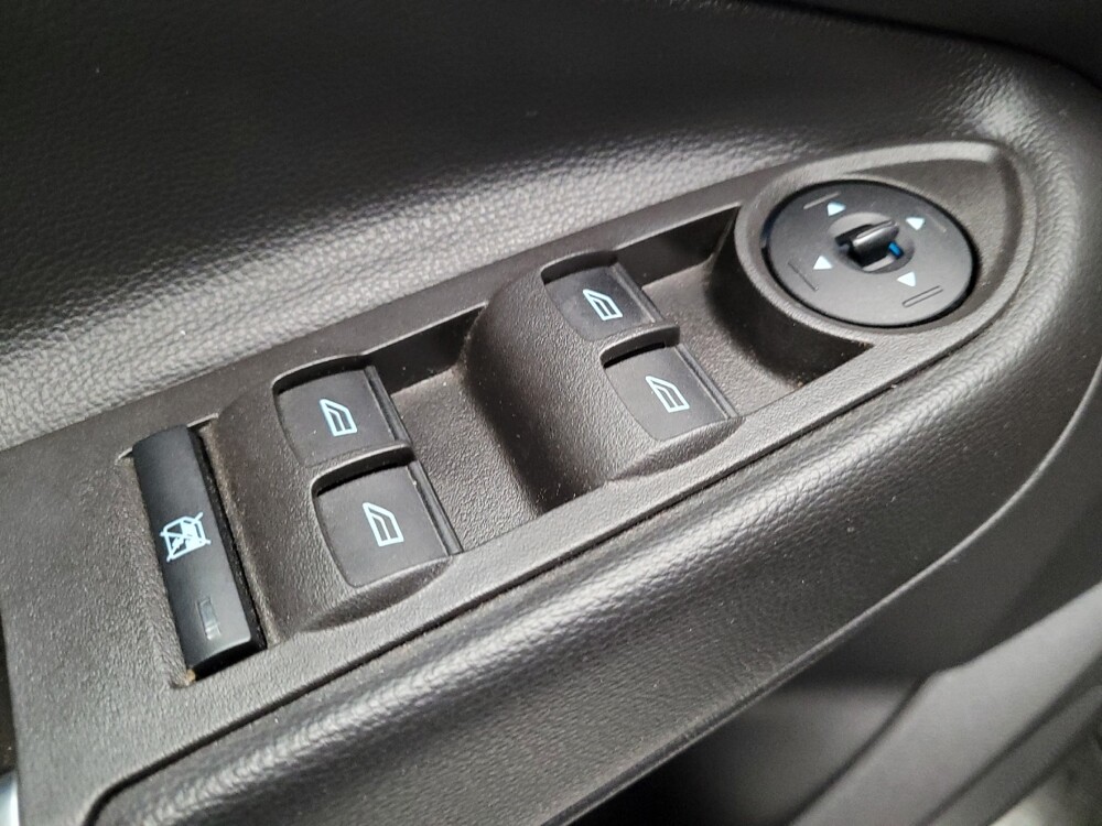 2018 Ford Escape in Downey, CA 90241 - 18087353 27