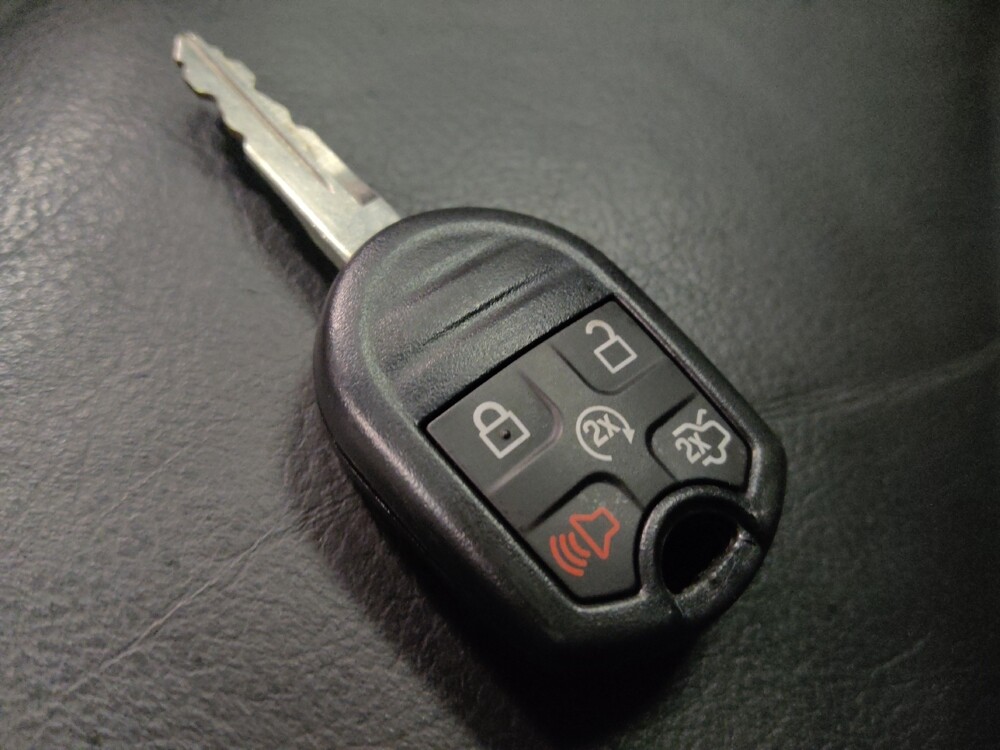 2015 Ford Explorer in Phoenix, AZ 85022 - 18087358 32