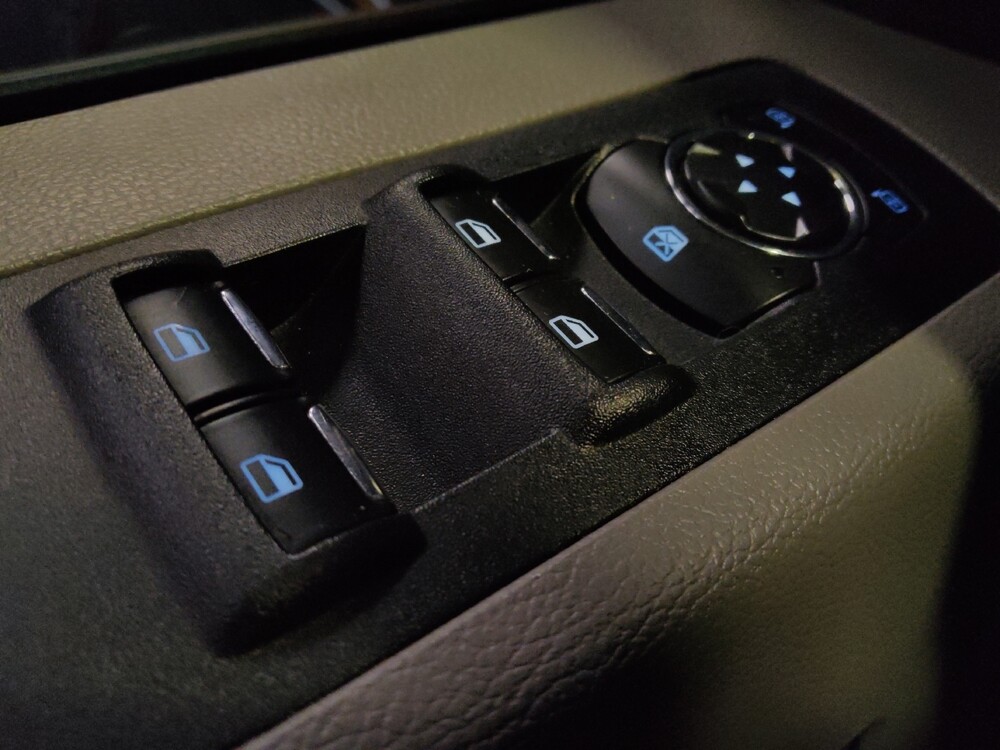 2016 Ford F150 in Chandler, AZ 85225 - 18087370 27