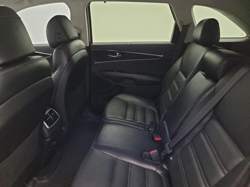 2017 Kia Sorento in Chandler, AZ 85225 - 18087371 18