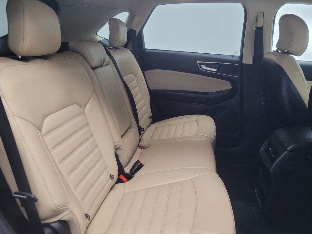 2017 Ford Edge in Indianapolis, IN 46222 - 18087373 19