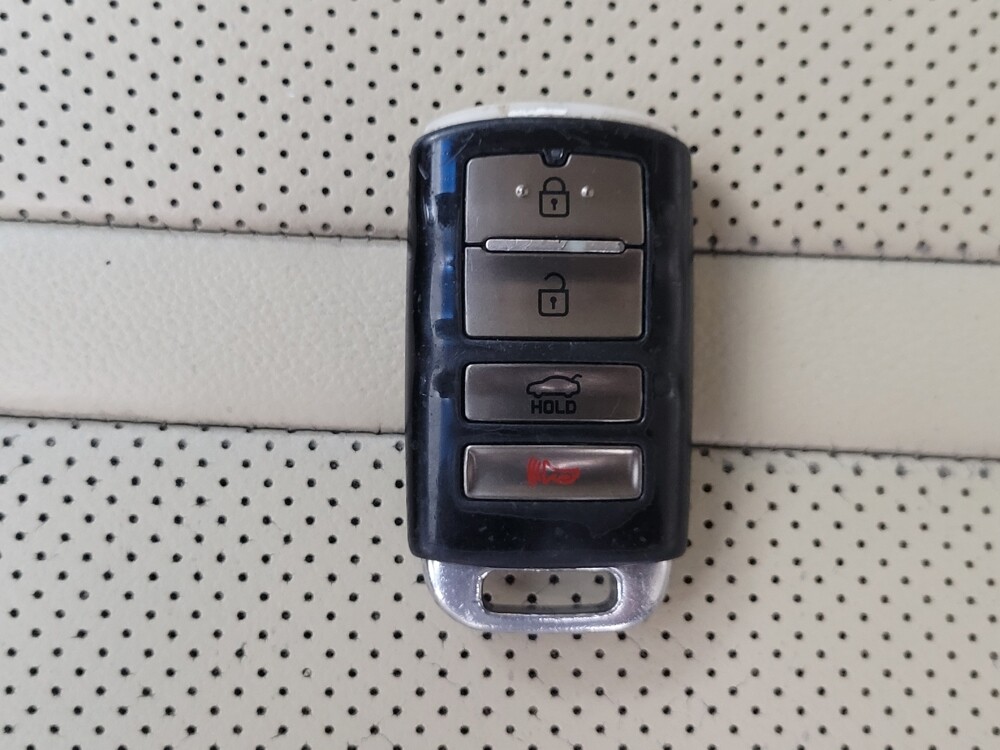 2015 Kia K900 in Memphis, TN 38115 - 18087377 32