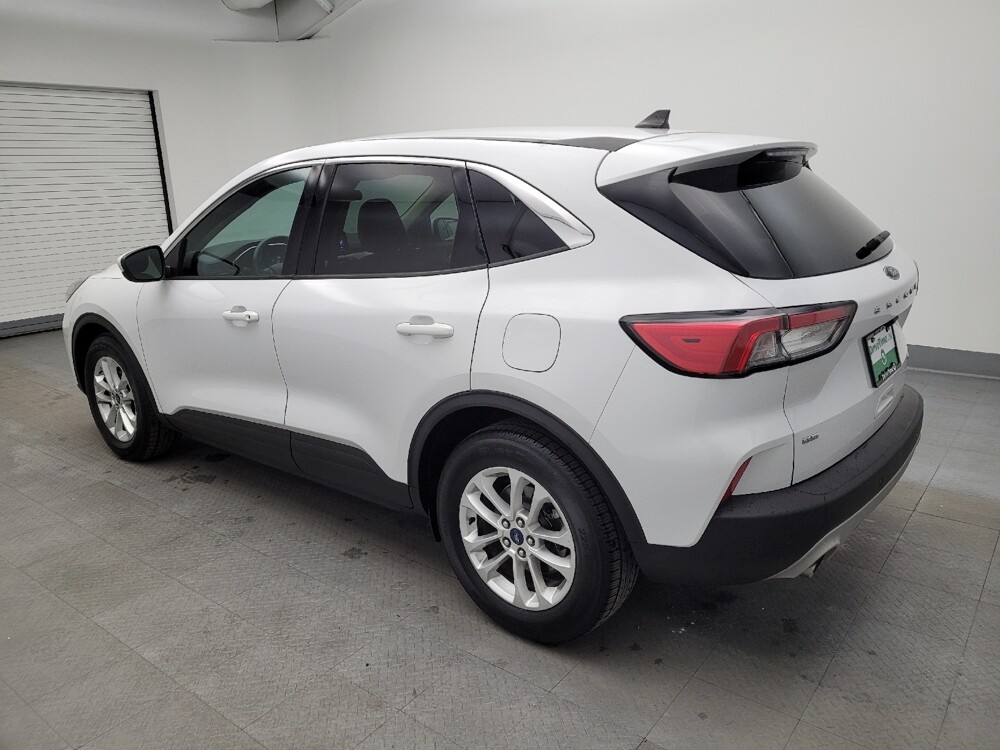 2020 Ford Escape in Cincinnati, OH 45255 - 18087378 3