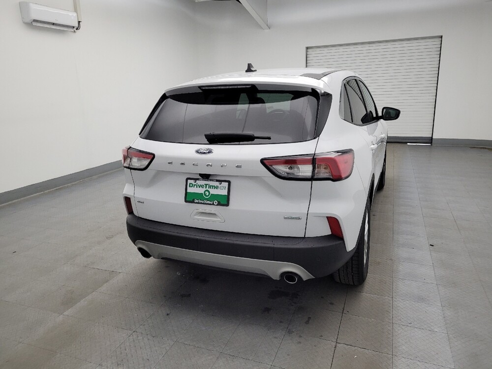 2020 Ford Escape in Cincinnati, OH 45255 - 18087378 7