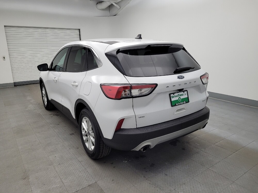 2020 Ford Escape in Cincinnati, OH 45255 - 18087378 5