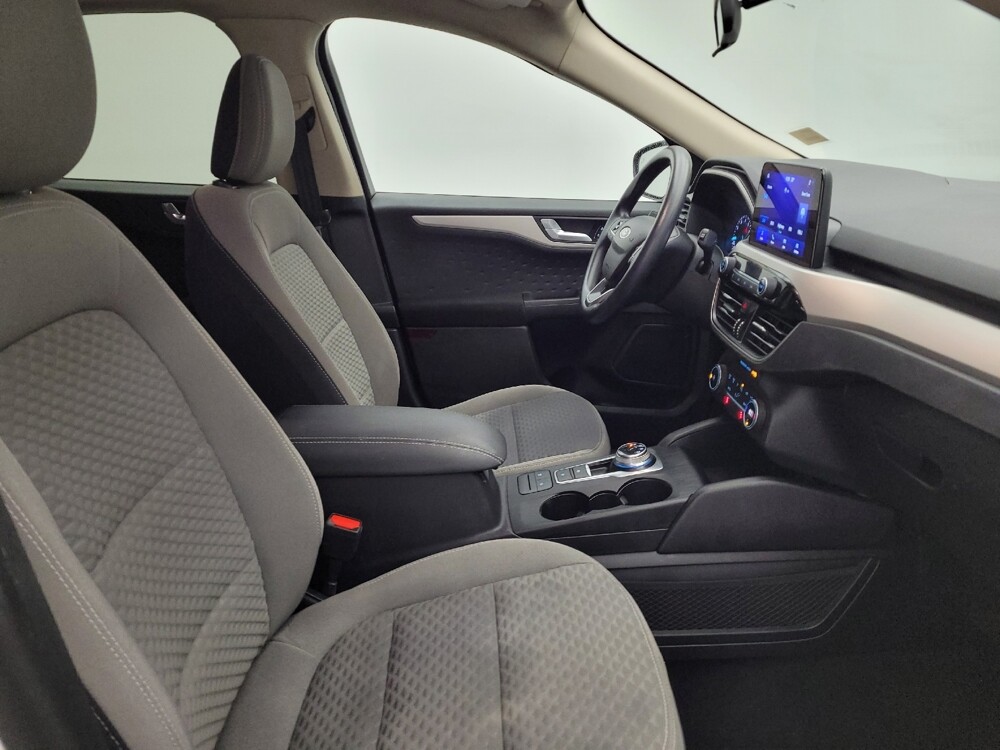 2020 Ford Escape in Cincinnati, OH 45255 - 18087378 21