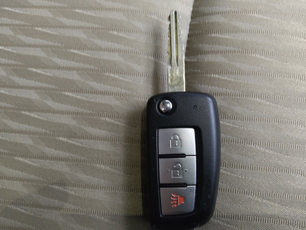 2017 Nissan Rogue in Des Moines, IA 50310 - 18087387 32