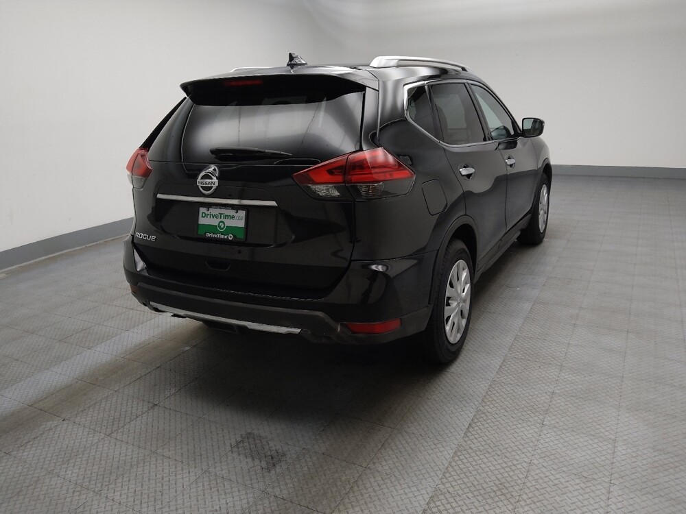 2017 Nissan Rogue in Des Moines, IA 50310 - 18087387 9