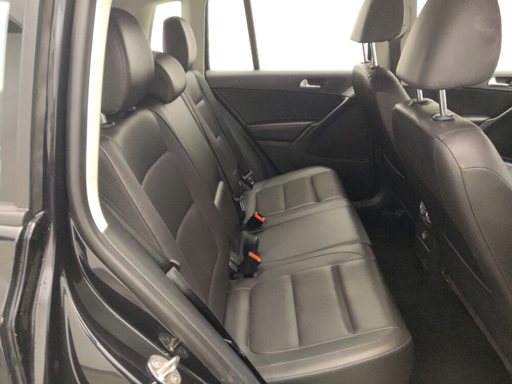 2017 Volkswagen Tiguan in Live Oak, TX 78233 - 18087394 19