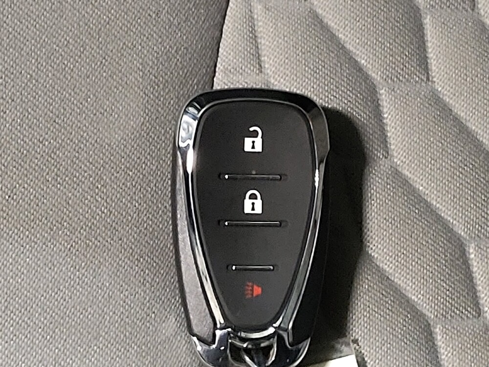 2021 Chevrolet Equinox in Lewisville, TX 75067 - 18087395 32