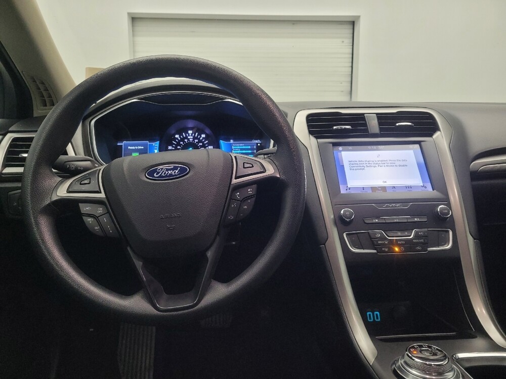 2019 Ford Fusion in Stone Mountain, GA 30083 - 18087399 22
