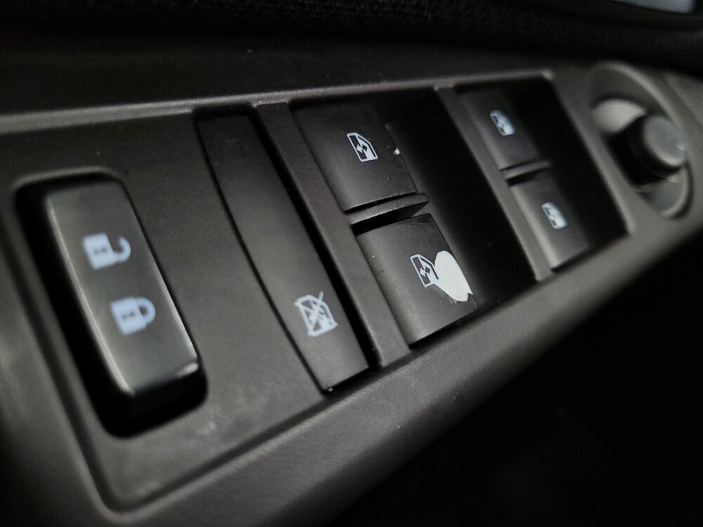 2016 Chevrolet Cruze in Las Vegas, NV 89104 - 18087401 27