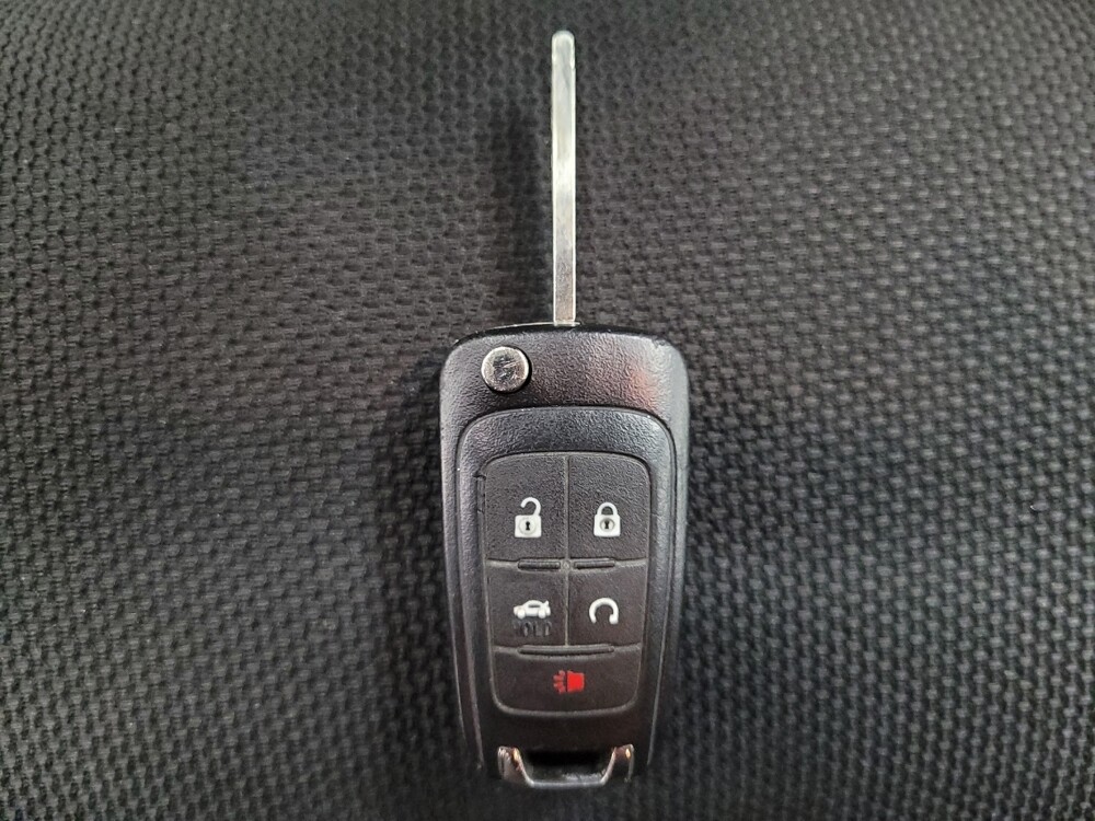 2016 Chevrolet Cruze in Las Vegas, NV 89104 - 18087401 32