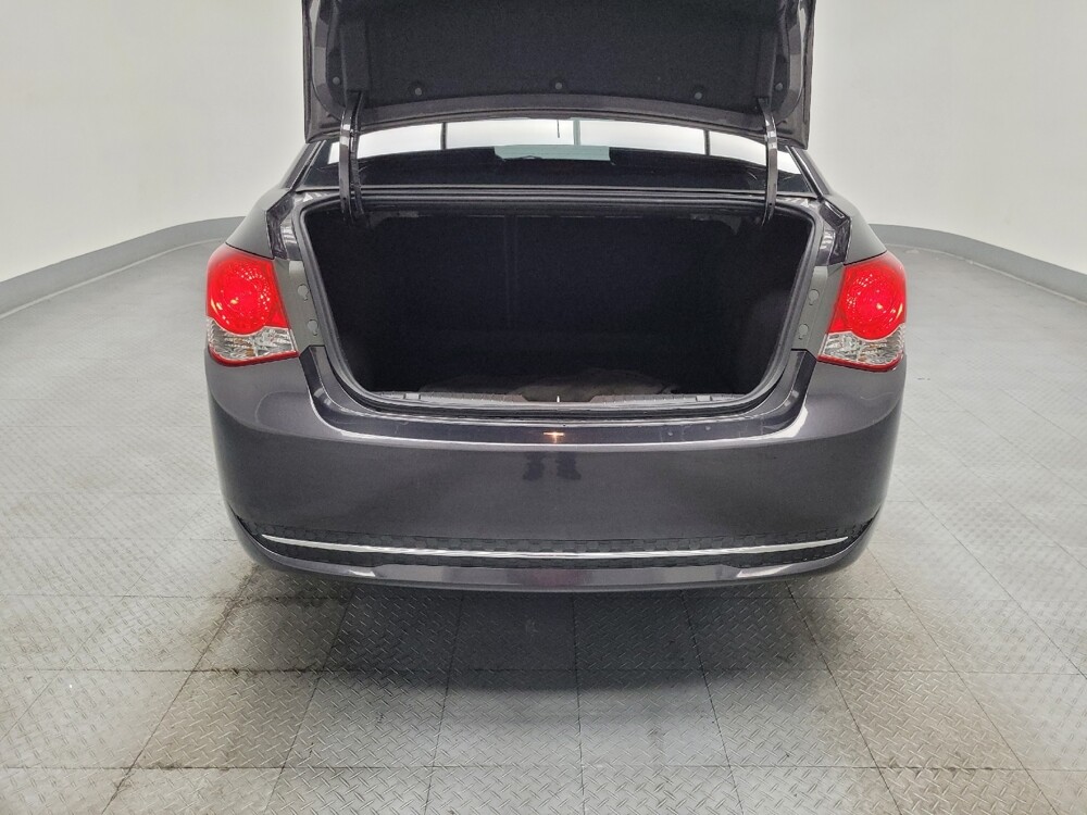 2016 Chevrolet Cruze in Las Vegas, NV 89104 - 18087401 29