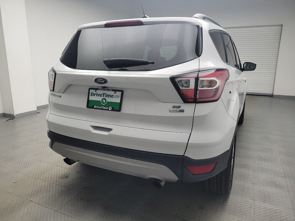 2018 Ford Escape in Taylor, MI 48180 - 18087402 7