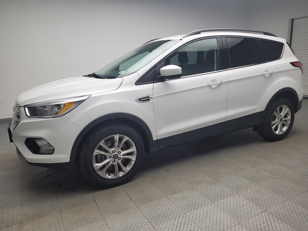 2018 Ford Escape in Taylor, MI 48180 - 18087402 2