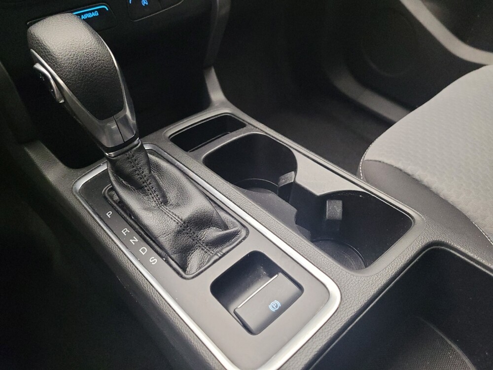 2018 Ford Escape in Taylor, MI 48180 - 18087402 26