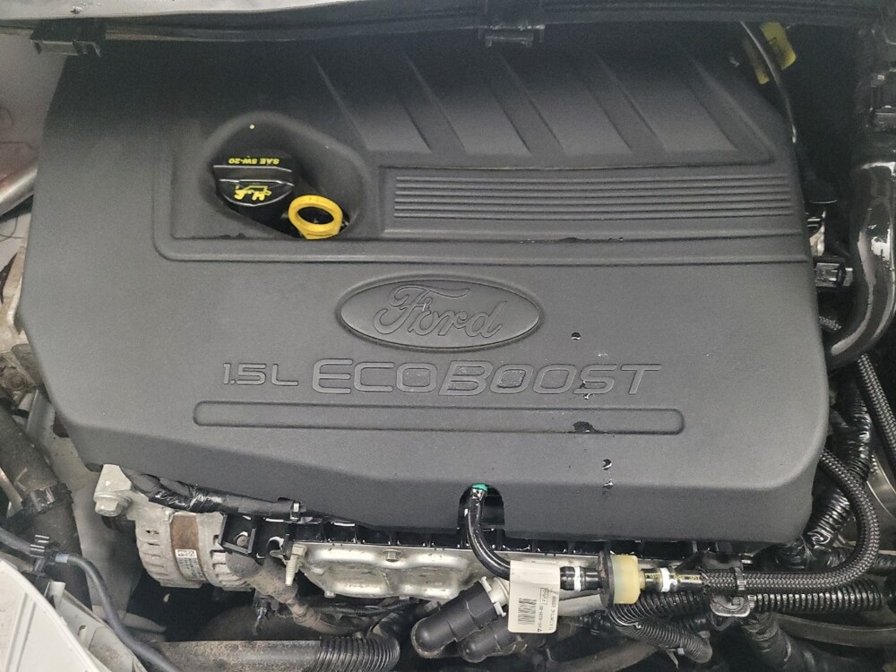 2018 Ford Escape in Taylor, MI 48180 - 18087402 30