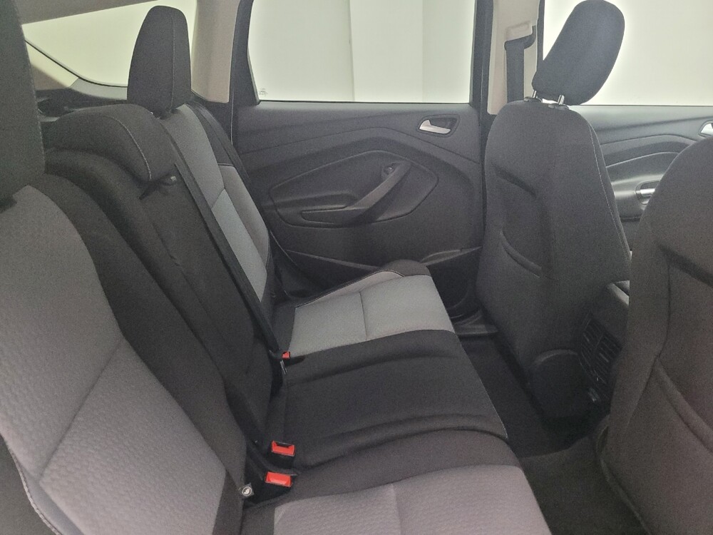 2018 Ford Escape in Taylor, MI 48180 - 18087402 19