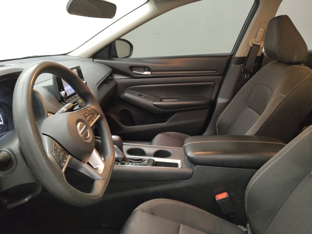 2021 Nissan Altima in Midlothian, IL 60445 - 18087403 17