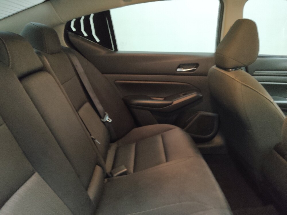 2021 Nissan Altima in Midlothian, IL 60445 - 18087403 19