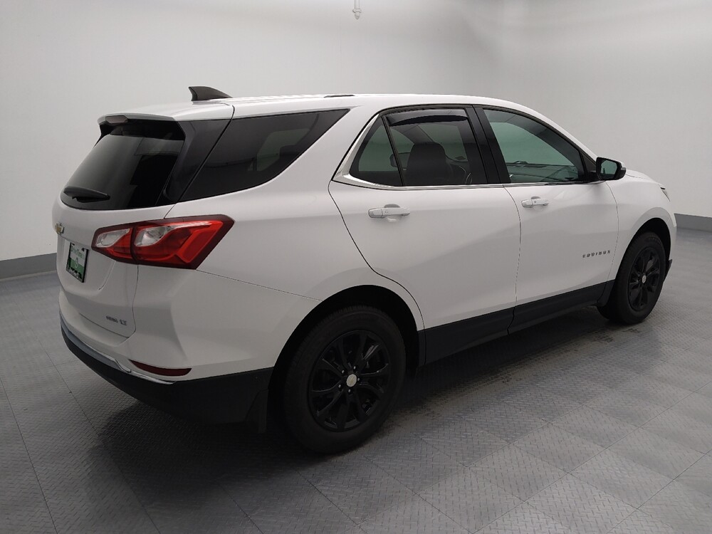 2019 Chevrolet Equinox in Springfield, MO 65807 - 18087423 10