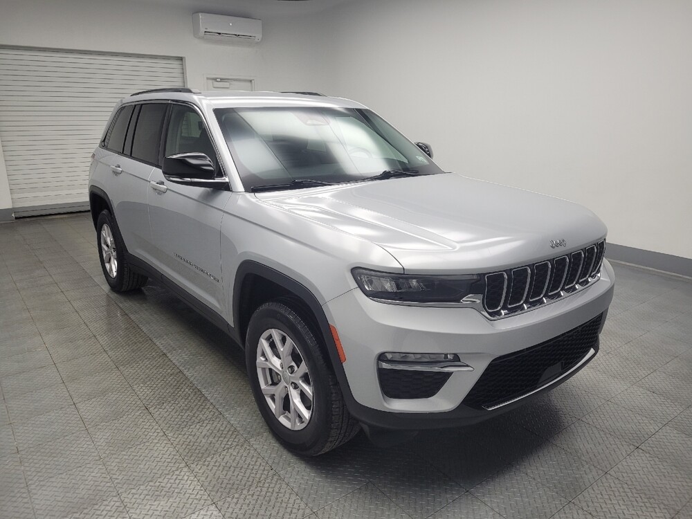 2022 Jeep Grand Cherokee in Indianapolis, IN 46219 - 18087424 13