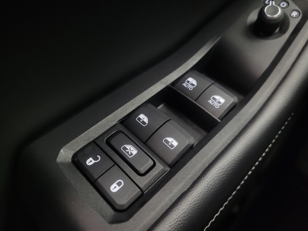 2022 Jeep Grand Cherokee in Indianapolis, IN 46219 - 18087424 27